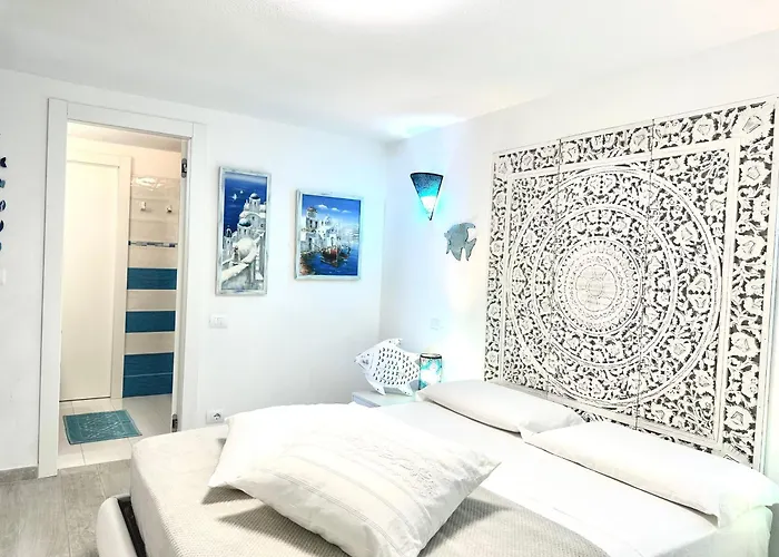 Domus Angelica With Sea View Apartman Simius